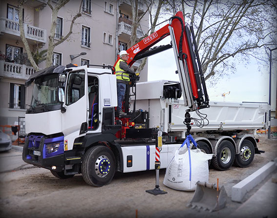 Renault Trucks E-Tech Clip Tridem